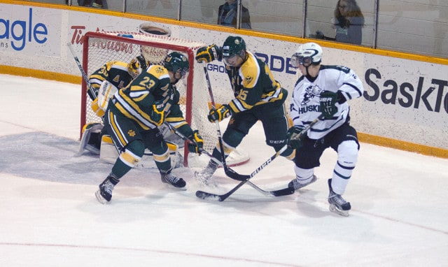 The Huskies men’s hockey team will look to get back in the win column after posting two losses last weekend. 