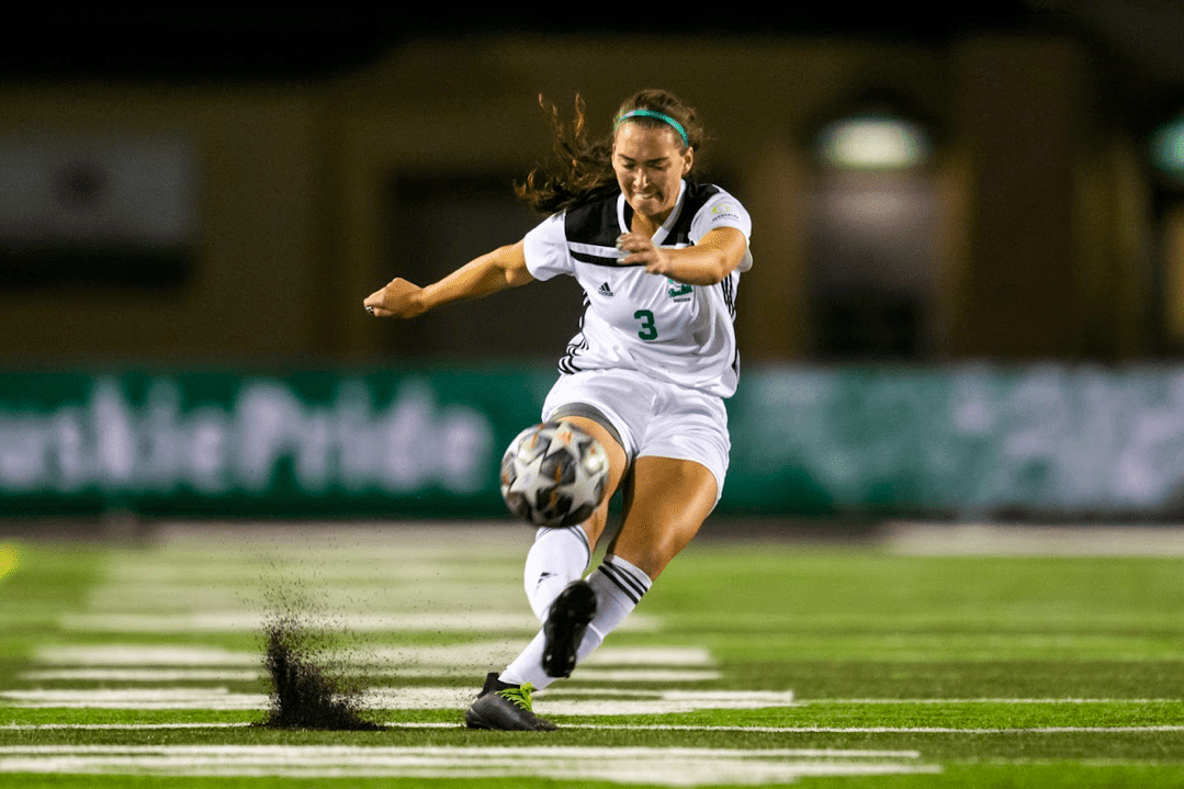 Huskies Athletics Update: Women’s soccer playoffs, cross country nationals and hockey