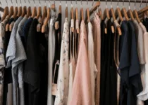 Women’s clothes on hangers in a shop | Rachel Claire from Pexels | Canva Pro