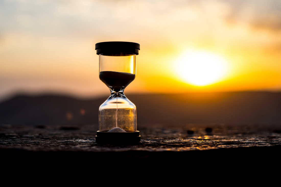 Time concept | KarolZeferli from Getty Images Pro| Canva Pro