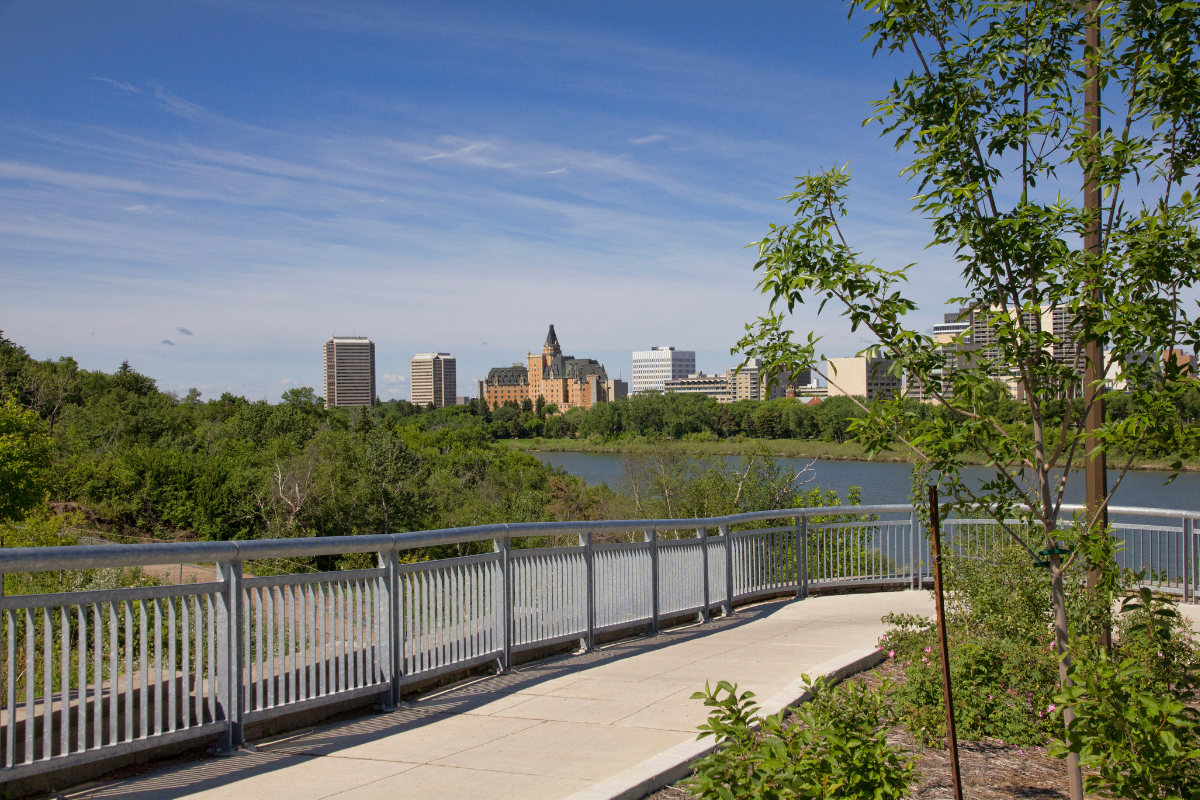 Saskatoon riverbank from the Meewasin Trail | Dougall_Photography Gettty Images | Canva Pro
