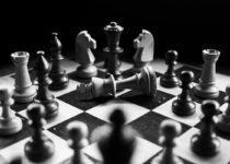 Chess pieces| Umkreisel from Pixabay | Canva Pro